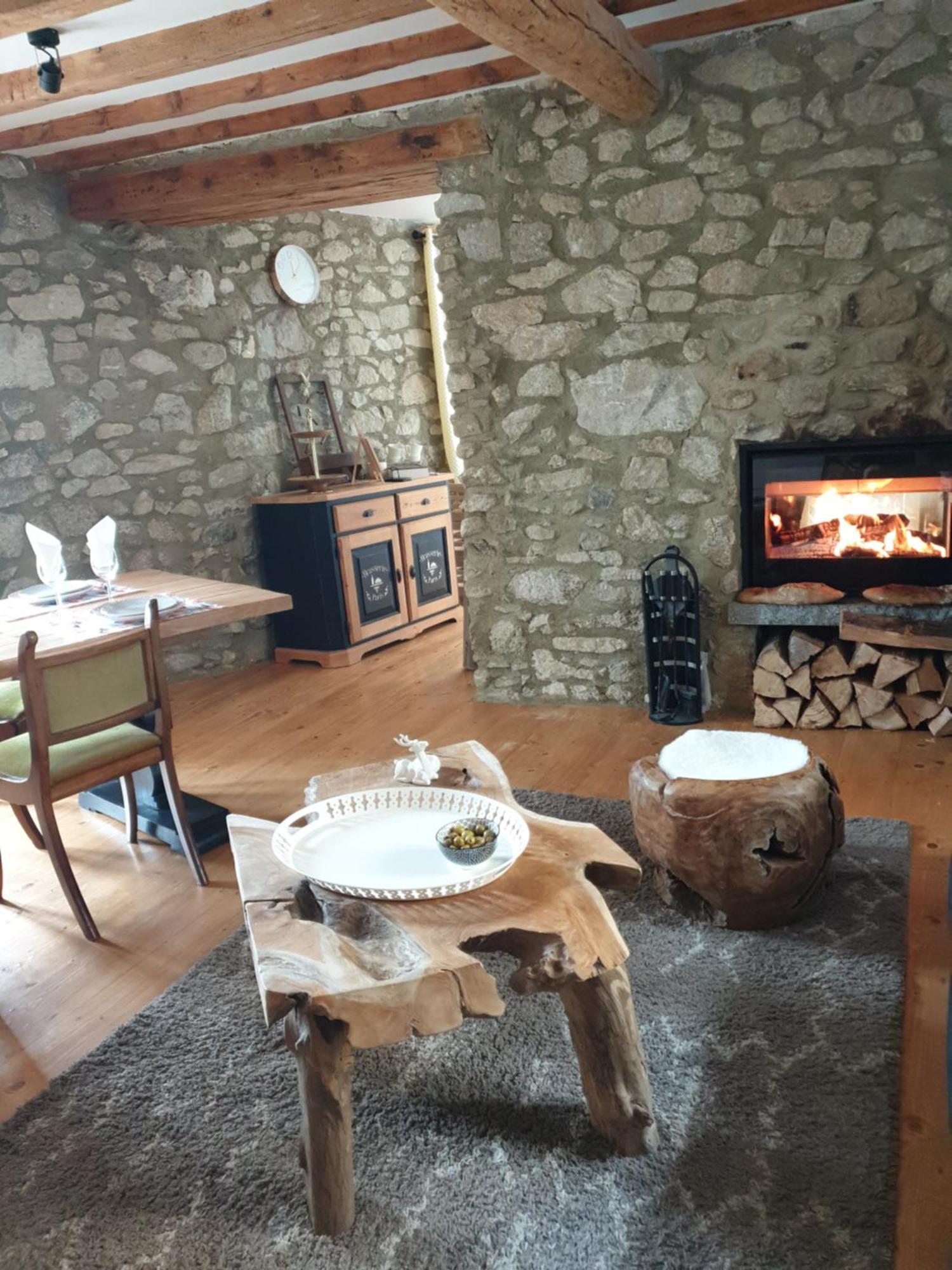 La Petite Chapelle Hotel Font-Romeu-Odeillo-Via Bagian luar foto