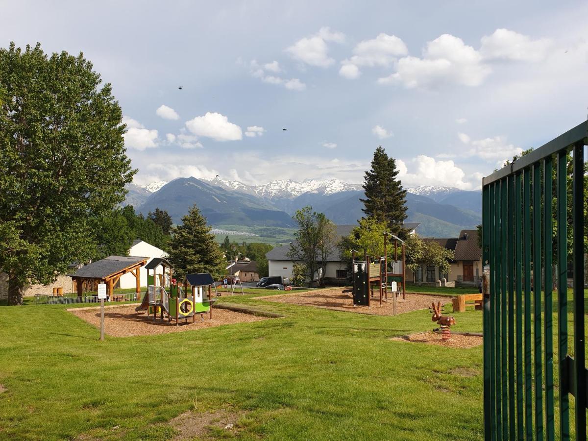 La Petite Chapelle Hotel Font-Romeu-Odeillo-Via Bagian luar foto