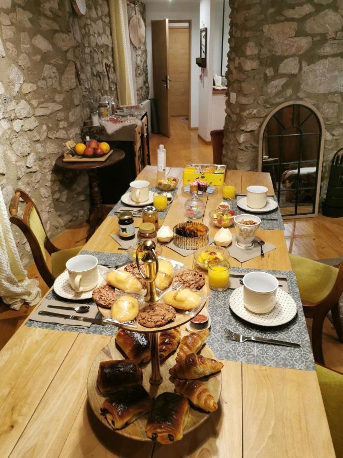 La Petite Chapelle Hotel Font-Romeu-Odeillo-Via Bagian luar foto