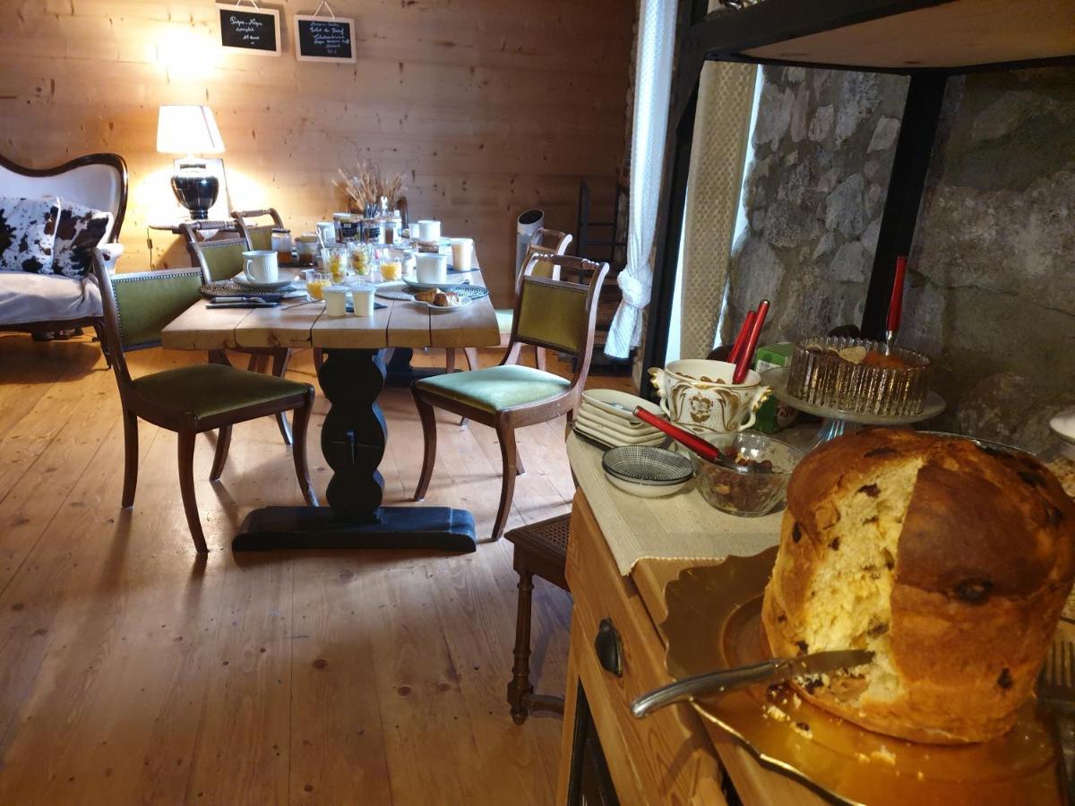 La Petite Chapelle Hotel Font-Romeu-Odeillo-Via Bagian luar foto