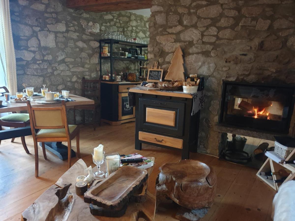 La Petite Chapelle Hotel Font-Romeu-Odeillo-Via Bagian luar foto