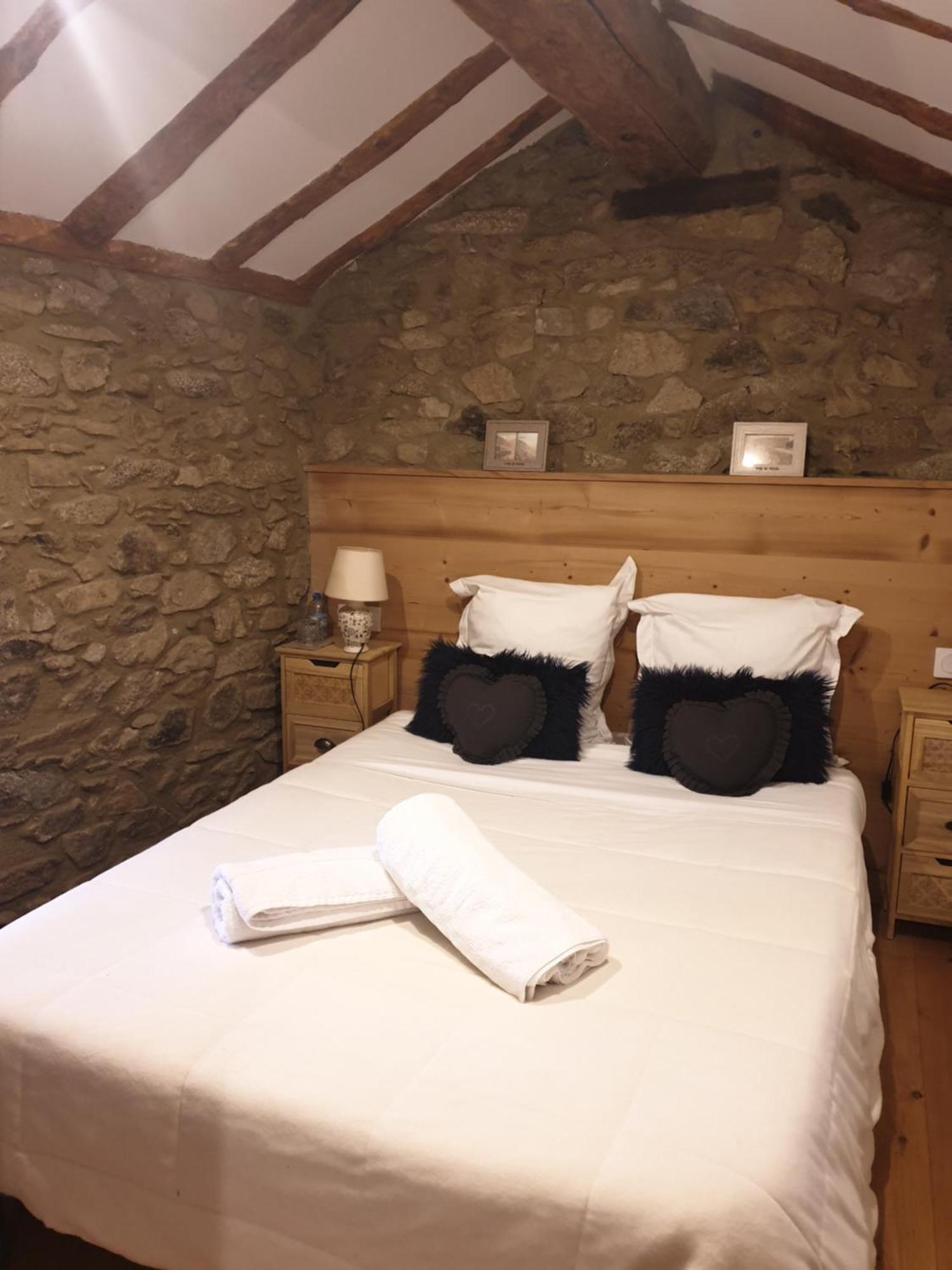La Petite Chapelle Hotel Font-Romeu-Odeillo-Via Bagian luar foto